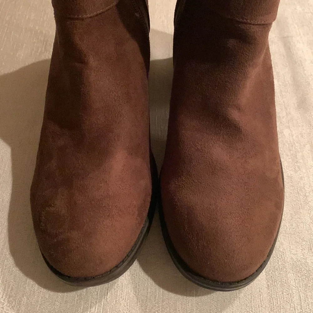 White Mountain Women’s Paulina Tall Knee High Brown Waxy Suedette Boots Size 9 - Picture 9 of 16